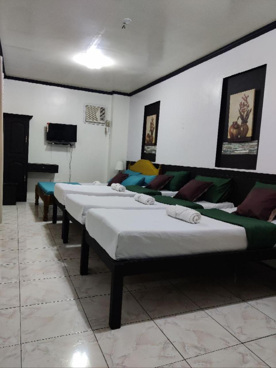 Center Parkway Pension House Kalibo Eksteriør bilde